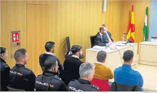  ?? RAFA ALCAIDE / EFE ?? Los cuatro miembros de la Manada juzgados por los abusos de Pozoblanco, en el juicio en noviembre de 2019.
