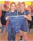  ??  ?? Im Januar 2019 holten Nathalie Kubalski (l.) und Pia Lhotak den Hallentite­l.