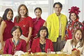  ?? ?? (Standing, from left) Rhoda Campos, Alu Koa, Mitch So, Steven Tan and Tessa Prieto. (Seated from left) the author, Millet Mananquil and Joanne Solano.