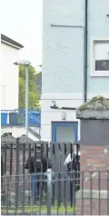  ??  ?? Police attend the scene of the tragic death in the Bogside in Londonderr­y