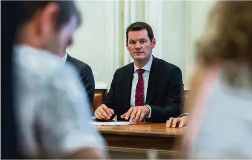  ?? (MARTIAL TREZZINI/KEYSTONE) ?? Pierre Maudet lors de la conférence de presse du Conseil d’Etat, hier à Genève.