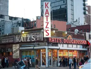  ??  ?? When Harry Met Sally’s most famous scene was set in Manhattan’s Katz’s delicatess­en.