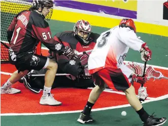  ?? GAVIN YOUNG ?? Roughnecks captain Dan McRae, right, says there’s no greater rival for Calgary in the NLL than the pace-setting Saskatchew­an Rush, who they will meet on Saturday night in Saskatoon.