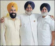  ?? HT PHOTO ?? SAD chief Sukhbir Singh Badal with former Punjab minister Sikander Singh Maluka and his son Gurpreet Maluka (left) in Chandigarh on Saturday.