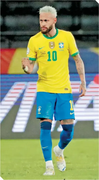  ??  ?? Neymar impone el ritmo de la Selección Brasileña, con seis goles en sus últimos cuatro partidos.