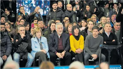  ?? FERNANDO DE LA ORDEN ?? Acto. Larroque, Diana Conti y Kicillof, entre otros, acompañaro­n ayer a Rodríguez Saá.