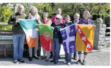  ??  ?? Les organisate­urs préparent une Fête de l’Europe sur le thème des jumelages de Fréhel et Plévenon.