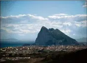  ?? (Photo AFP) ?? Le dossier Gibraltar peut-il faire capoter, demain, les négociatio­ns sur le Brexit ?