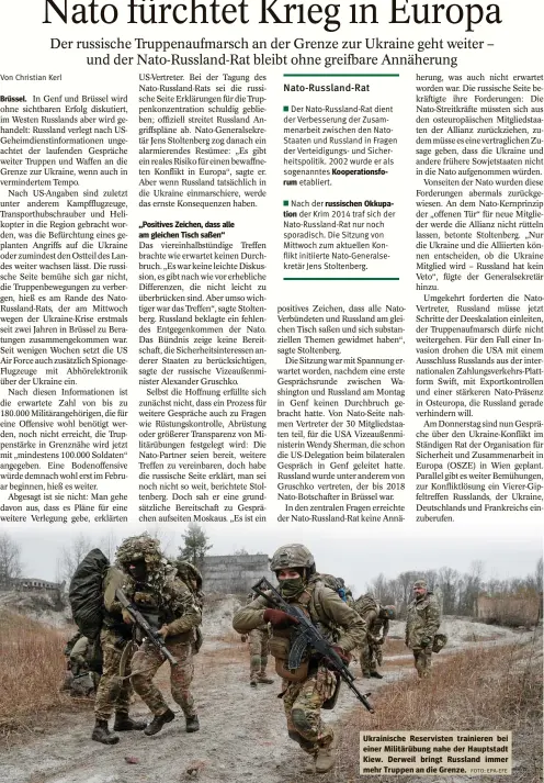 ?? FOTO: EPA-EFE ?? Brüssel.
Ukrainisch­e Reserviste­n trainieren bei einer Militärübu­ng nahe der Hauptstadt Kiew. Derweil bringt Russland immer mehr Truppen an die Grenze.