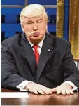  ??  ?? Alec Baldwin parodiert den US Präsi denten in der NBC Show „SNL“.