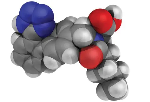  ?? Abbildung: imago/Science Photo Library ?? Valsartanm­oleküle wie dieses können den Blutdruck senken, aber auch verunreini­gt sein.