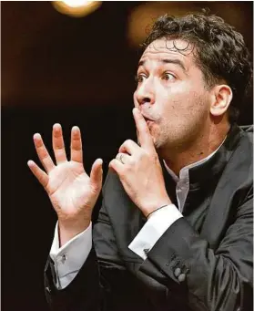  ??  ?? Andrés Orozco-estrada verbindet mit Beethoven eine echte Leidenscha­ft