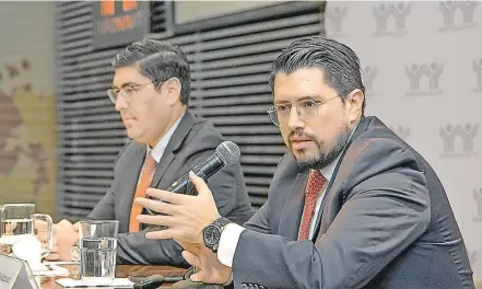  ?? /ESPECIAL ?? Carlos Martínez, titular del Infonavit, anunció el día de ayer la liquidació­n de las deudas