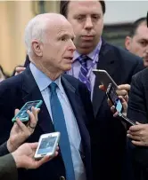  ??  ?? Senatore John McCain, 81 anni, veterano (Nicholas Kamm)