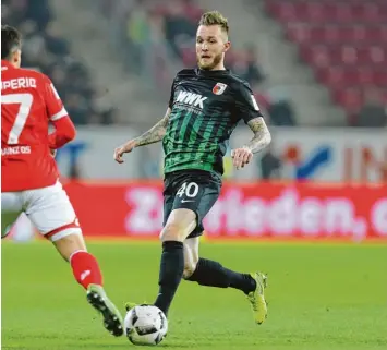  ?? Foto: Kolbert ?? Feierte in Mainz sein Debüt in der Startelf des FC Augsburg: Tim Rieder. Der 23 Jährige zeigte eine solide Leistung, konnte aber die 0:2 Niederlage auch nicht verhindern.