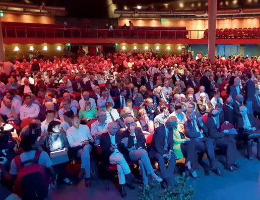  ?? ?? Platea I partecipan­ti al convegno di Firenze sulla sparizione delle Bcc, organizzat­o dall’associazio­en Articolo2