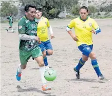  ?? PEDRO ÁNGELES ?? Cerradas acciones se verán en la final de la categoría veteranos