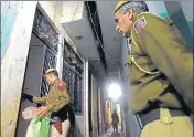  ?? AMAL KS/HT PHOTO ?? ■ Police at the crime scene in Hauz Rani on Saturday.