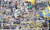  ?? LA PRESSE ?? I tifosi del Parma, pronti a seguire la squadra a Correggio