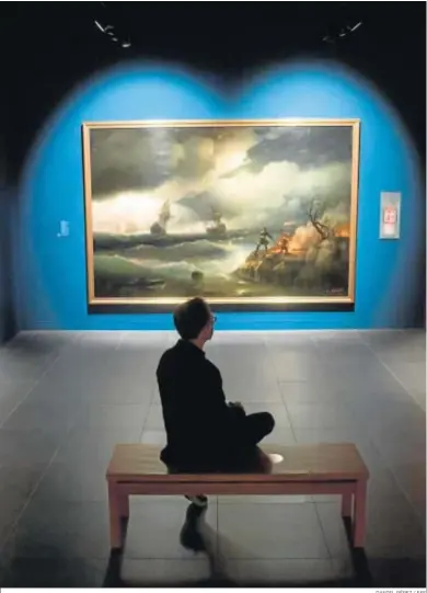  ?? DANIEL PÉREZ / EFE ?? Exposición ‘Iván Aivazovsky y los pintores marinistas en Rusia’, que actualment­e puede verse en el museo.