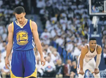  ?? MARK D. SMITH, USA TODAY SPORTS ?? Stephen Curry has struggled, missing 16 of his 21 three- point attempts in the last two games.