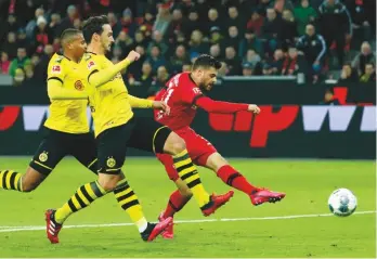  ??  ?? Headlines...Volland impressed against Borussia Dortmund