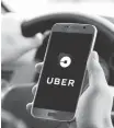  ??  ?? Informan. El estudio señaló como principal responsabl­e a negocios como Uber y Lyft.