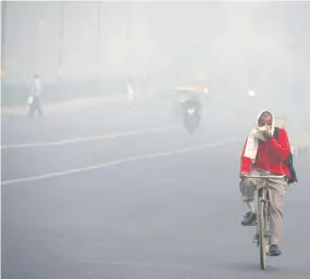  ??  ?? Smog continues to hit New Delhi.