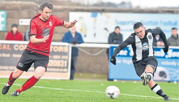  ??  ?? THREAT: Scott Barbour, right, in action against Inverurie Locos, notched his second five-goal haul against Fort William in last Saturday’s 13-0 trouncing at Bellslea