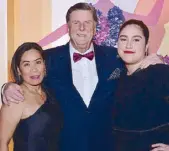  ??  ?? Lerma Cajurao, Hans Jenni and Elizabeth Cajurao.