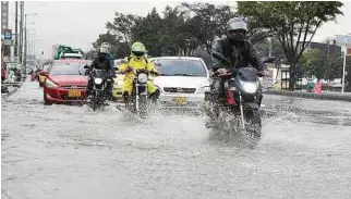  ?? NÉSTOR GÓMEZ/ARCHIVO. ?? Con las lluvias se incrementa­n las posibilida­des de enfermedad­es respirator­ias.