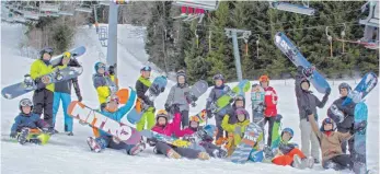  ?? FOTO: MARTIN REICHEL ?? Mehr als 200 Kinder hatten beim TG-Skikurs viel Spaß und lernten eine Menge.