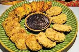  ??  ?? Gorengan Soroh (Sweet corn fritters, potato patties, crispy bean curd)