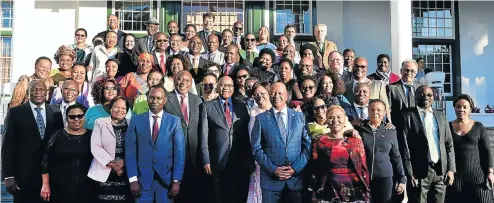  ?? Picture: GCIS ?? Happy members of the executive crowded into Cape Town this week to say goodbye to former president Jacob Zuma, to whom many of them owe their jobs.