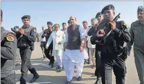  ?? WASEEM ANDRABI/HT ?? Home minister Rajnath Singh arrives in Srinagar on Sunday for a press conference.