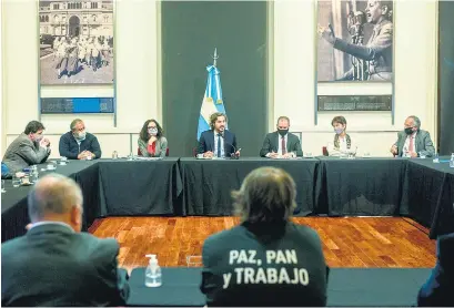  ??  ?? Tras la reunión de ayer, habrá otros encuentros para tratar temas sectoriale­s.