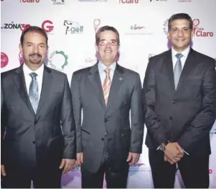  ??  ?? Oscar Peña, José Manuel Torres y Sharif Quiñones luego de la rueda de prensa donde se dieron los detalles del torneo.