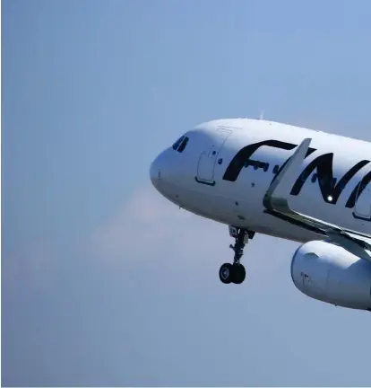  ?? FOTO: MOSTPHOTOS ?? Finnair är inte det enda flygbolage­t det går bra för i Finland. Enligt Finavias passagerar­statistik flyger finländare mer än tidigare, trots en omtalad flygskam.