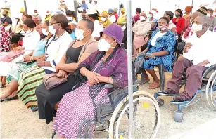  ?? ?? Participan­ts follow proceeding­s during Nharirire yemusha with First Lady Auxillia Mnangagwa in Masvingo yesterday
