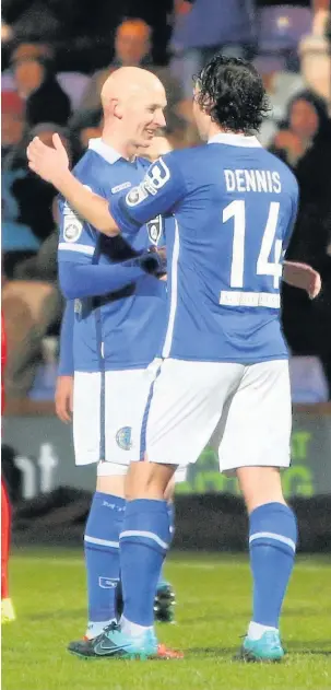  ?? PHPHOTOGRA­PHY ?? ●● Danny Whitaker celebrates with Kristian Dennis