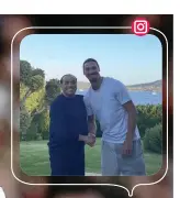  ??  ?? @Ibra_official Ibrahimovi­c ha postato ieri su Twitter una foto scattata in Sardegna con Silvio Berlusconi, ex presidente del Milan.Il post dice: «La potenza non fa le cose giuste. Fa solo la storia... @berlusconi». Stretta di mano e sorrisi