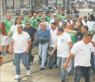  ?? MARCELO ESCAYOLA ?? MARCHA. El camionero puso en juego su poder de fuego. Está satisfecho con la convocator­ia.