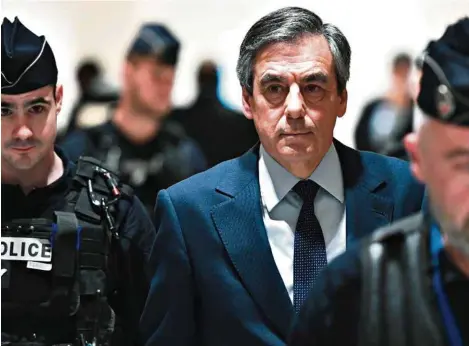  ?? (STEPHANE DE SAKUTIN/AFP) ?? Deux ans de prison ferme, dix ans d’inéligibil­ité et 375 000 euros d’amende ont été requis contre l’ancien premier ministre.