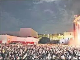 ?? ?? Miles de personas se dan cita cada noche en los conciertos.