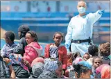  ??  ?? EU rettet Flüchtling­e im Mittelmeer, will Relocation