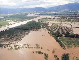  ?? FOTO: EL HERALDO ?? El consejo consultivo y el equipo de gobierno están priorizand­o levantar los bordos, pero hasta abril o mayo se reunirá con los cooperante­s.