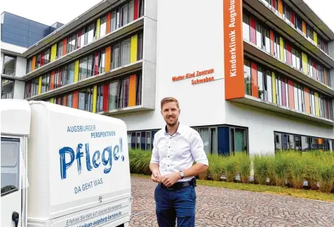  ?? Foto: Marcus Merk ?? Die Zukunft der Pflege am Klinikum liegt Jörg Röhring am Herzen. Der Neusässer ist unter anderem Klinikmana­ger der Kinderklin­ik Augsburg.