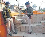  ?? HT ARCHIVE ?? A seized liquor stock in Patna.