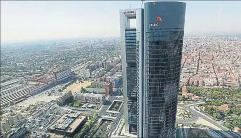  ?? EMILIA GUTIÉRREZ ?? La torre PwC, a Madrid, un dels actius d’oficines més importants del nou grup