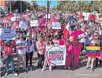  ?? ?? ﹝
La manifestac­ión duró poco más de una hora.